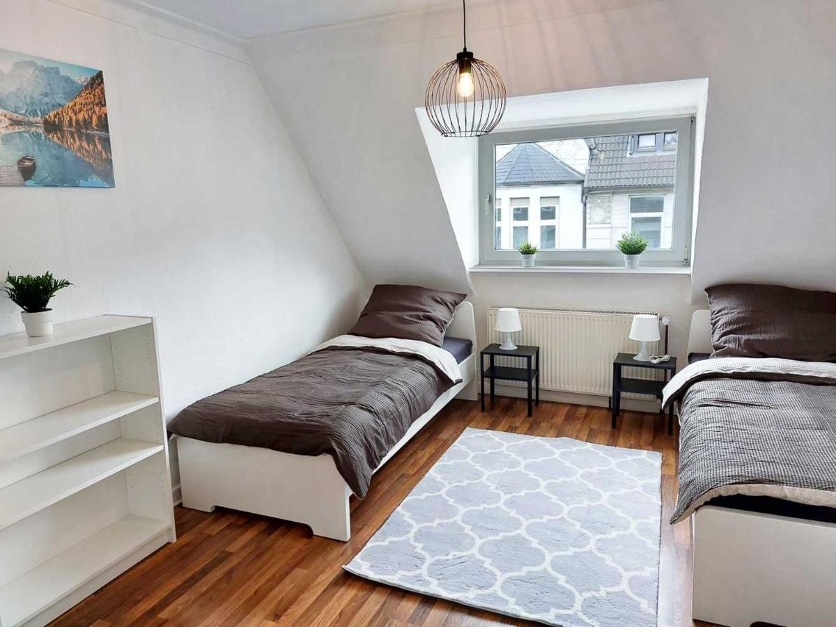 Cozy Apartment With Garden In Gelsenkirchen Buitenkant foto