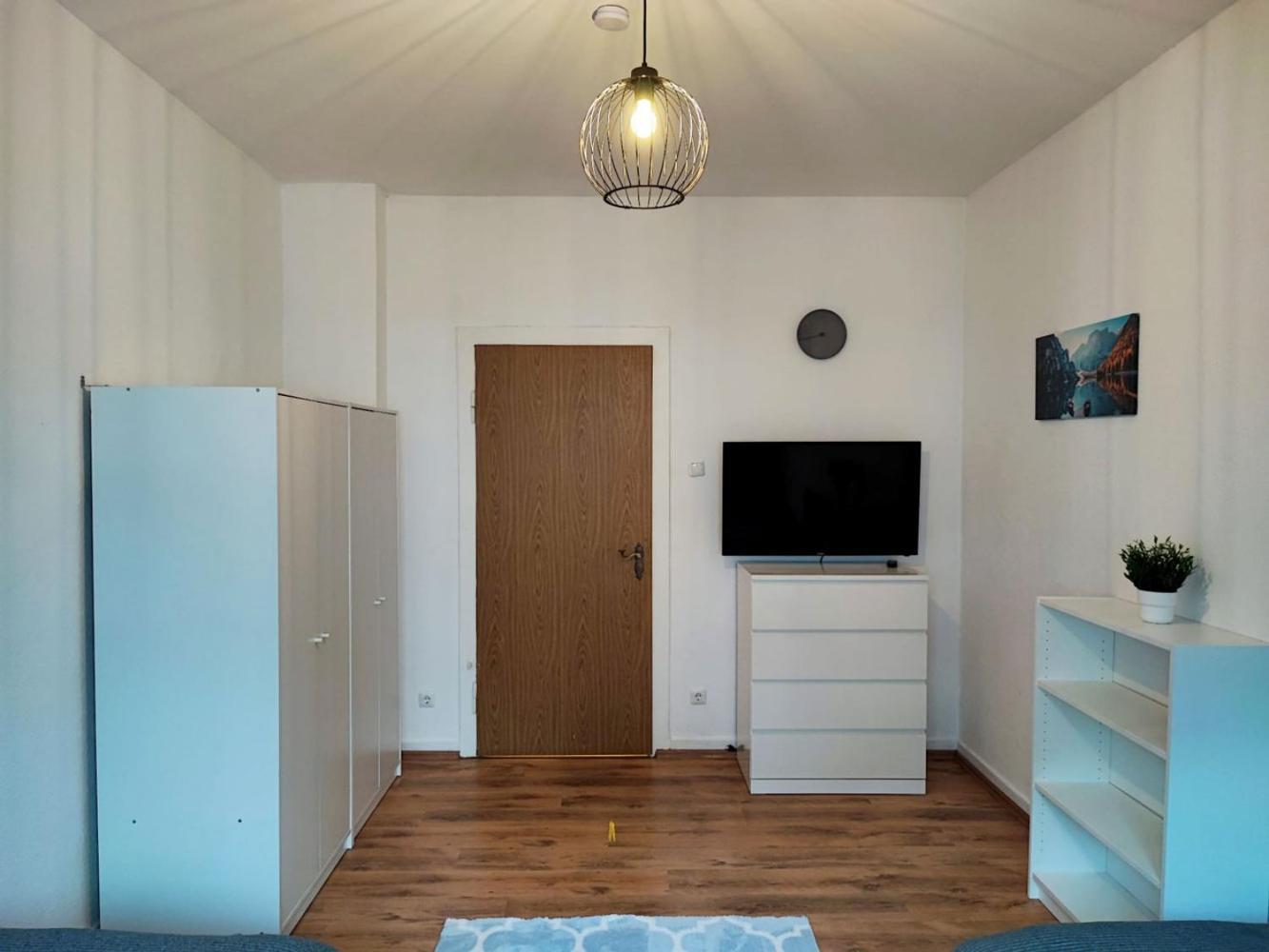 Cozy Apartment With Garden In Gelsenkirchen Buitenkant foto