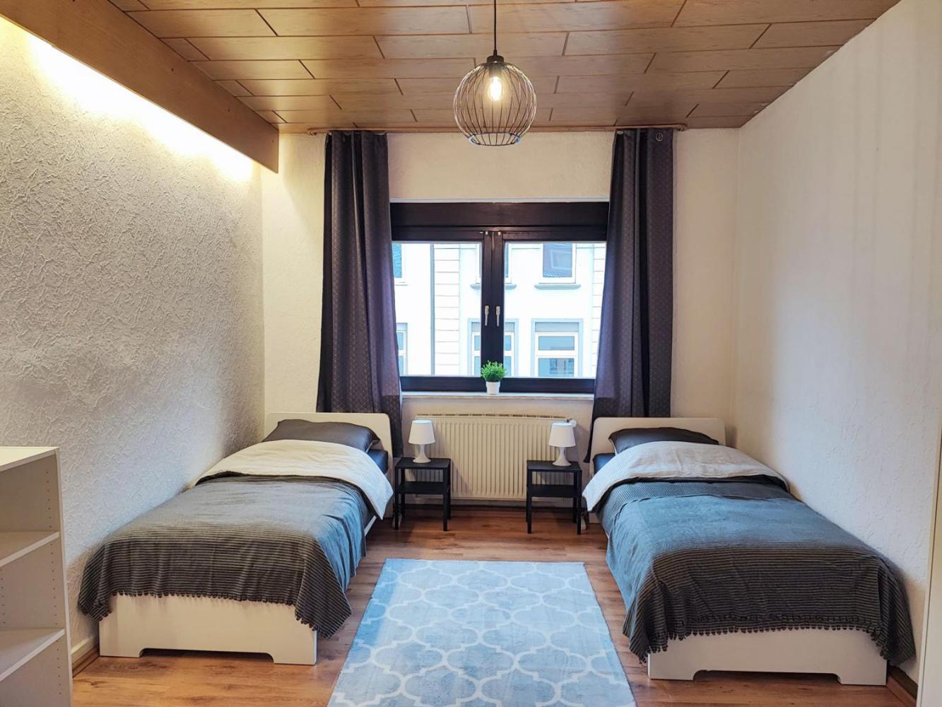 Cozy Apartment With Garden In Gelsenkirchen Buitenkant foto