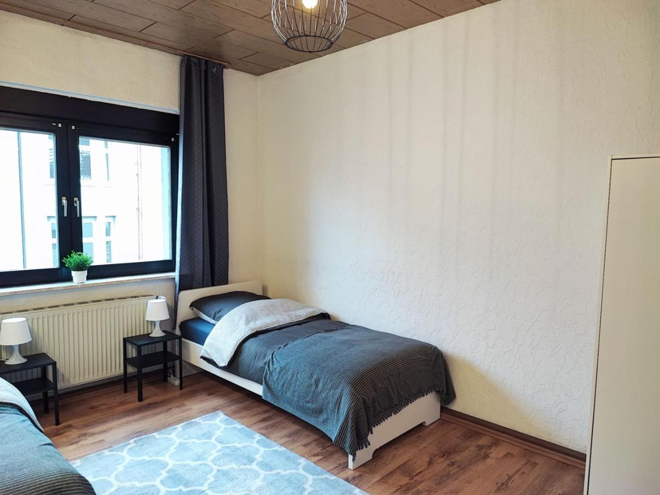 Cozy Apartment With Garden In Gelsenkirchen Buitenkant foto