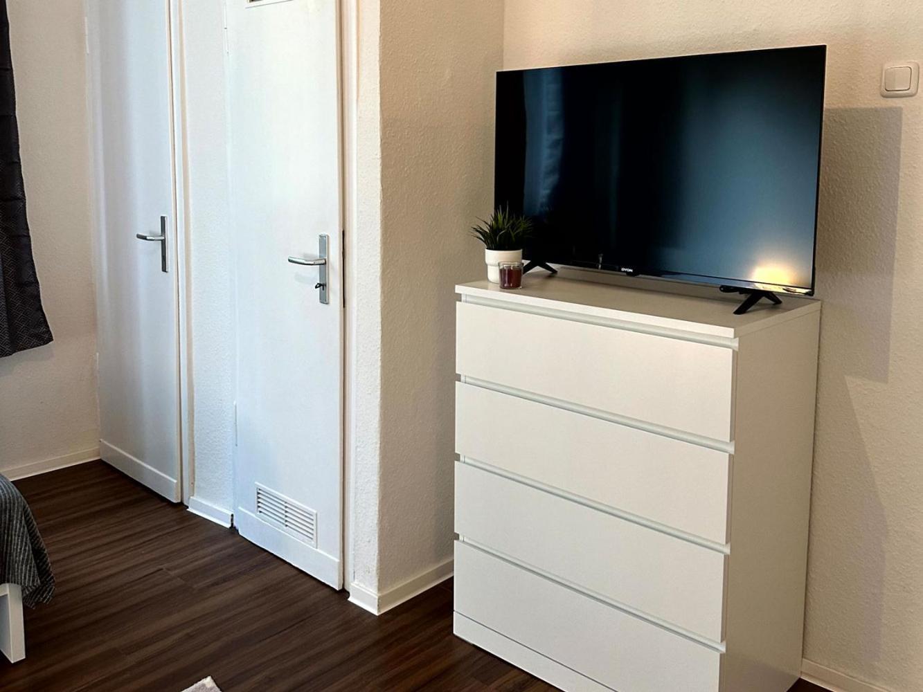 Cozy Apartment With Garden In Gelsenkirchen Buitenkant foto