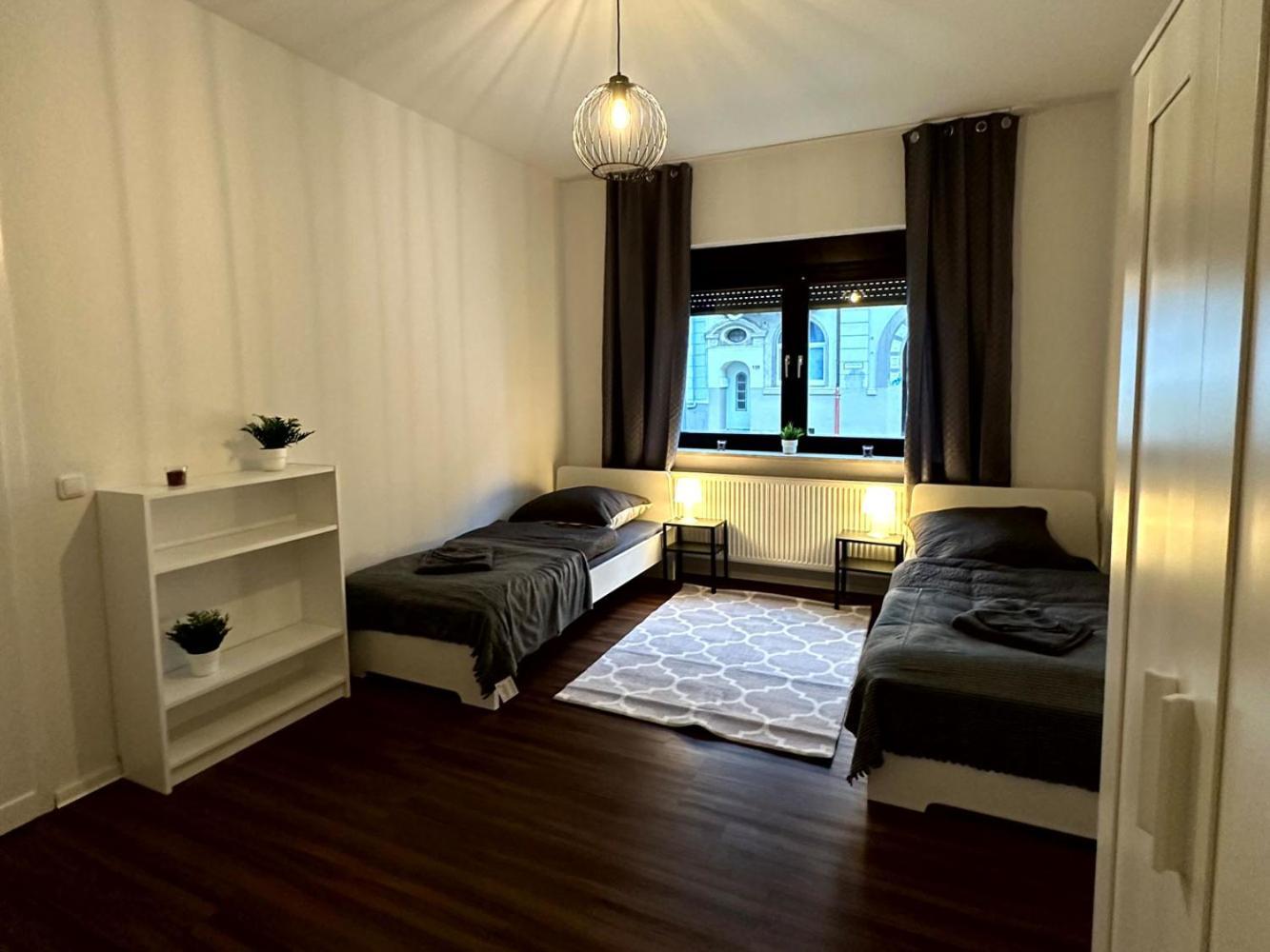 Cozy Apartment With Garden In Gelsenkirchen Buitenkant foto